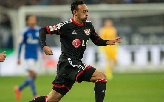 珀塞尔展现出色掩护，为队友创造三分机会（珀塞尔用高质量掩护为队友创造三分投射空间）