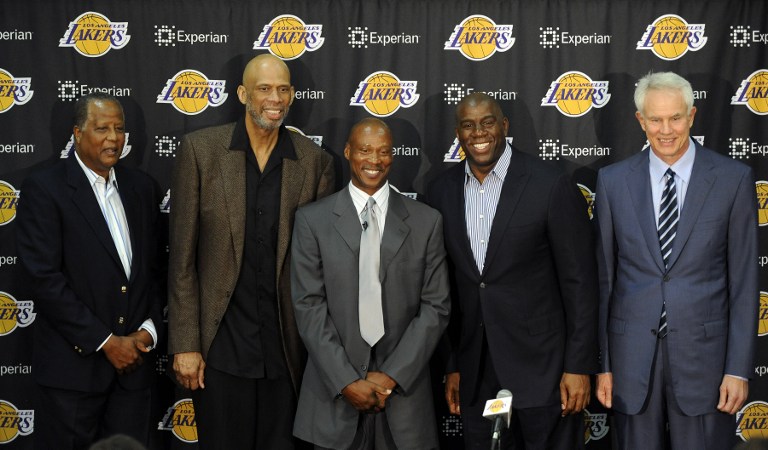 篮网攻守平衡，效率值排名上升（篮网攻防均衡，效率排名走高）