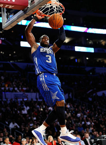 董健称球队首战CBA强队显不足，将努力提升水平（董健：首战遇CBA强队暴露短板，球队将全力提升水平）