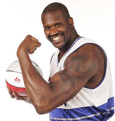 陈盈骏前四场场均22.8分4.8助2.5板1.8断 三分命中率高达61.9%！（开季前四战陈盈骏场均22.8分4.8助攻2.5篮板1.8抢断 三分命中率61.9%）