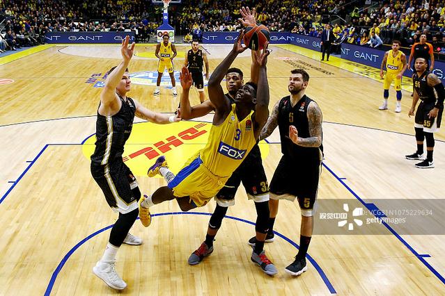 本泽马：皇马需要姆巴佩在关键时刻挺身而出，他得和队友谈谈（本泽马：皇马盼姆巴佩关键时刻扛旗 他需尽快与队友沟通）