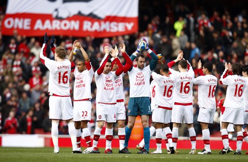 唐斯砍35+18+5，大卫·李后尼克斯首人（唐斯35分18篮板5助攻，成尼克斯自大卫·李以来首人）