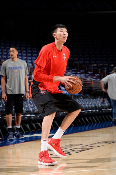 意媒：斯帕莱蒂想买中场，目标弗拉泰西、泽林斯基或法乔利（意媒：斯帕莱蒂锁定中场引援，候选包括弗拉泰西、泽林斯基与法乔利）