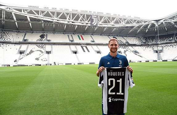 场均1.37分，执教至少10场欧冠的意大利教练中孔蒂成绩倒数第5（孔蒂欧冠场均1.37分，在执教10场以上的意大利教练中排名倒数第五）