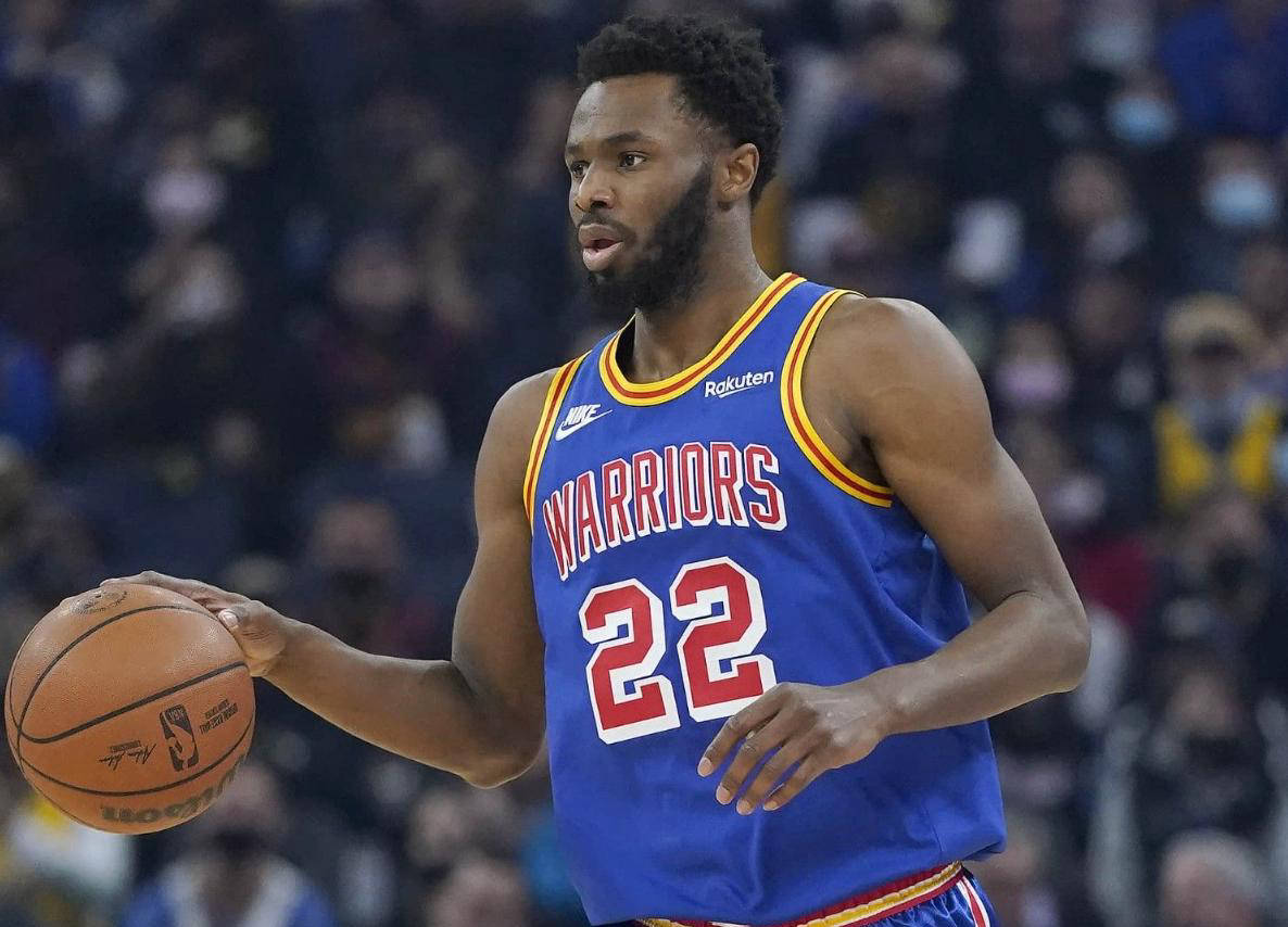 撞完詹姆斯又打库里！狄龙连续2场最后时刻犯错（从詹姆斯到库里，狄龙两场比赛末段接连失误）